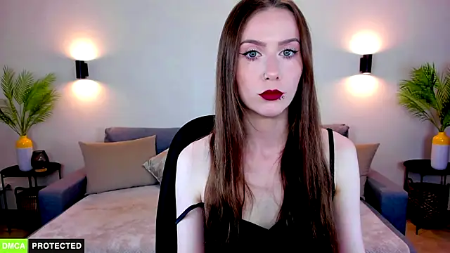 Snapshot of TheWoman__ chatting on July 2026 10:44:02 AM TheWoman online show from July 2026 10:44:02 AM