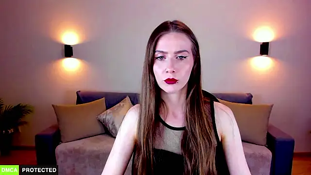 TheWoman   online show from February 2026 07:02:01 PM