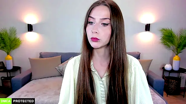 Snapshot of TheWoman__ chatting on June 2026 11:00:01 AM TheWoman online show from June 2026 11:00:01 AM