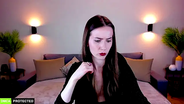 TheWoman   online show from March 2026 07:05:02 PM