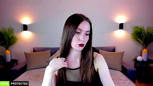 TheWoman   online show from April 2026 07:09:01 PM