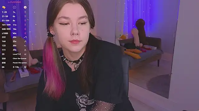 Snapshot of Mira_Falls chatting on March 2026 05:52:01 AM Mira Falls online show from March 2026 05:52:01 AM