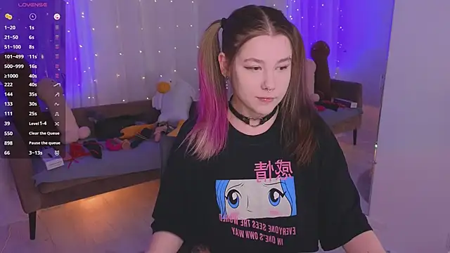 Snapshot of Mira_Falls chatting on April 2026 06:04:02 AM Mira Falls online show from April 2026 06:04:02 AM