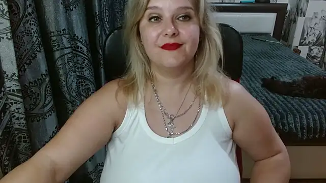 Snapshot of Boolochka chatting on June 2026 09:23:01 PM Boolochka online show from June 2026 09:23:01 PM