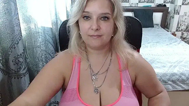 Snapshot of Boolochka chatting on July 2026 02:35:01 PM Boolochka online show from July 2026 02:35:01 PM