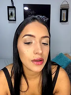 Shantal Lovee online show from November 2025 09:51:02 PM