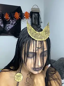 Shantal Lovee online show from October 2025 11:11:01 PM