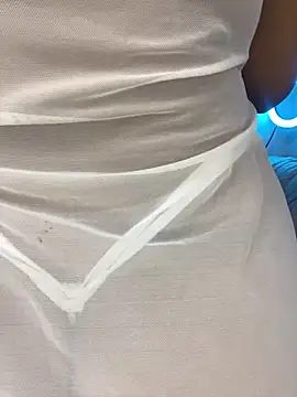 Shantal Lovee online show from December 2025 11:20:01 PM