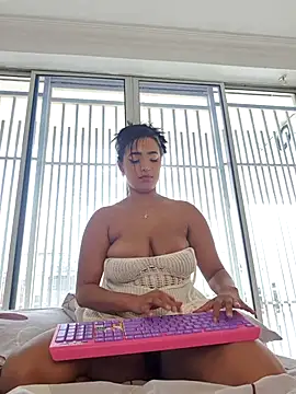 Shantal Lovee online show from December 2024 08:04:02 PM