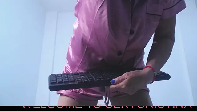 Snapshot of sexycristina_2 chatting on November 2025 03:01:02 PM sexycristina 2 online show from November 2025 03:01:02 PM