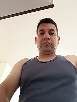 Nano198301 online show from April 2026 05:14:01 PM
