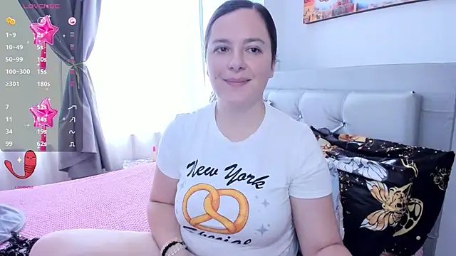 angelaagomez online show from June 2026 05:07:01 PM