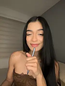 Snapshot of Sammy_pink chatting on May 2026 02:11:01 AM Sammy pink online show from May 2026 02:11:01 AM