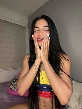 Snapshot of Sammy_pink chatting on May 2026 12:04:02 AM Sammy pink online show from May 2026 12:04:02 AM