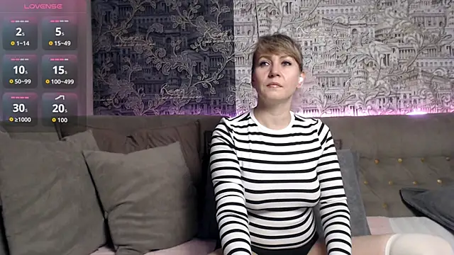 mandy foxxx online show from December 2025 07:04:02 PM