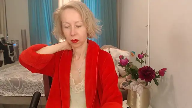 Snapshot of LuxuryNika chatting on May 2026 08:42:02 AM LuxuryNika online show from May 2026 08:42:02 AM