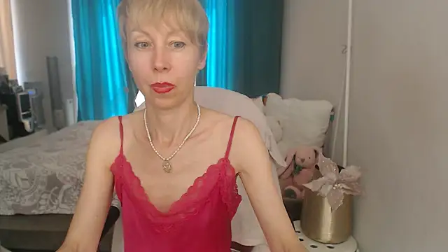 Snapshot of LuxuryNika chatting on June 2026 09:37:01 AM LuxuryNika online show from June 2026 09:37:01 AM
