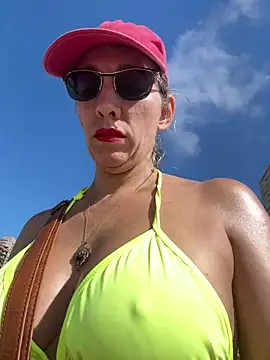 Gatitacarlita online show from January 2025 11:43:02 AM