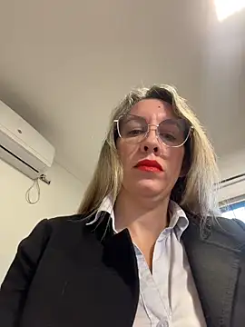Snapshot of Gatitacarlita chatting on July 2026 11:10:02 AM Gatitacarlita online show from July 2026 11:10:02 AM