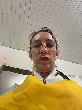 Snapshot of Gatitacarlita chatting on June 2026 05:29:01 PM Gatitacarlita online show from June 2026 05:29:01 PM