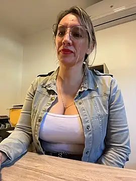 Snapshot of Gatitacarlita chatting on June 2026 11:55:01 AM Gatitacarlita online show from June 2026 11:55:01 AM