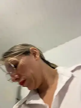 Snapshot of Gatitacarlita chatting on June 2026 04:59:01 PM Gatitacarlita online show from June 2026 04:59:01 PM