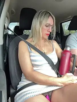 Gatitacarlita online show from December 2024 04:19:02 PM