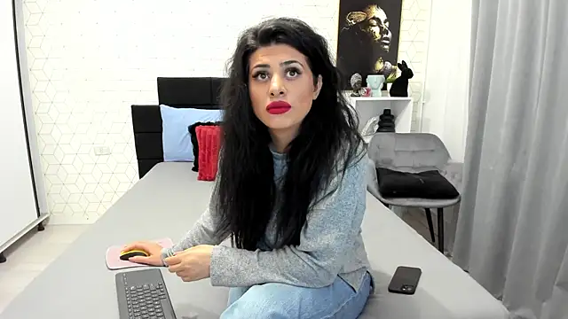 Heidix online show from April 2026 04:39:01 AM