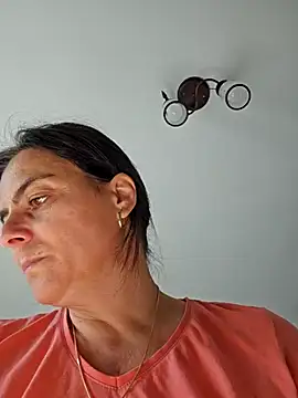 IsabelleCraft online show from November 2025 09:25:01 AM