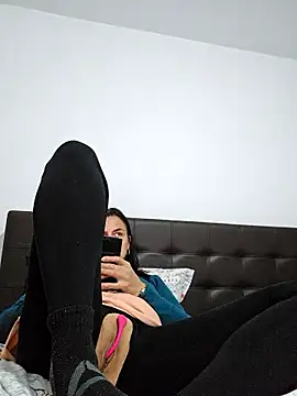 IsabelleCraft online show from October 2025 08:19:02 PM