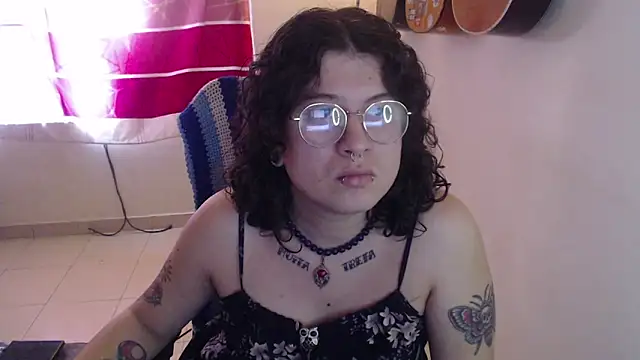 Smoke trip Alicia online show from December 2025 11:22:02 AM