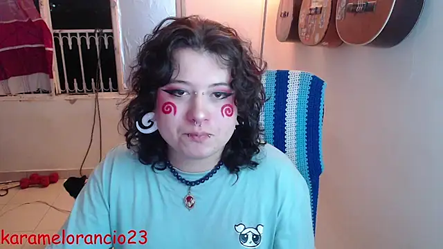 Snapshot of Smoke_trip_Alicia chatting on September 2025 03:52:02 AM Smoke trip Alicia online show from September 2025 03:52:02 AM
