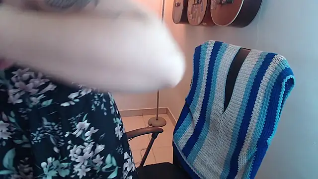 Smoke trip Alicia online show from November 2025 02:38:02 AM