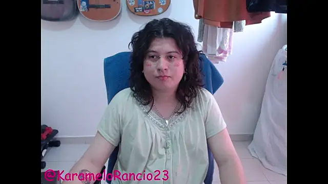 Snapshot of Smoke_trip_Alicia chatting on March 2025 12:42:02 PM Smoke trip Alicia online show from March 2025 12:42:02 PM