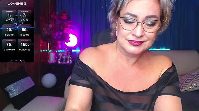 Snapshot of Ellen_Ripley chatting on December 2024 01:06:01 PM Ellen Ripley online show from December 2024 01:06:01 PM