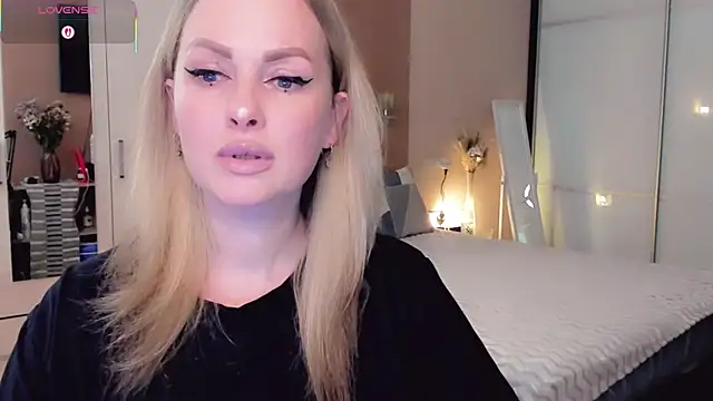 Libby Nora online show from February 2026 09:32:02 AM