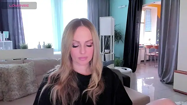 Libby Nora online show from March 2025 09:02:02 AM