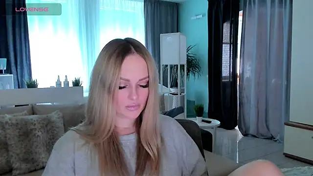 Libby Nora online show from March 2025 09:45:01 AM