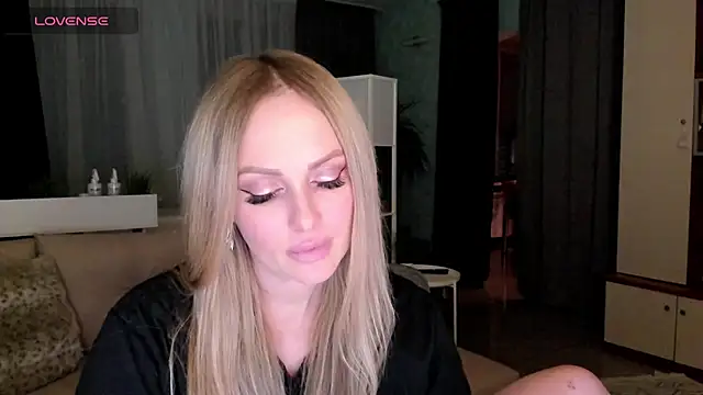 Libby Nora online show from March 2025 04:28:02 PM