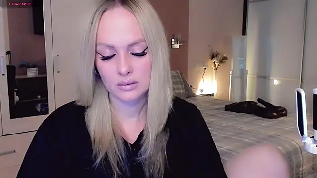 Snapshot of Libby_Nora chatting on November 2025 09:19:02 AM Libby Nora online show from November 2025 09:19:02 AM