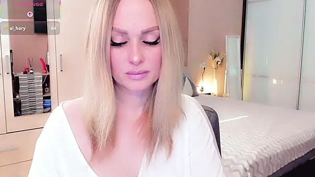 Libby Nora online show from March 2026 10:39:02 AM