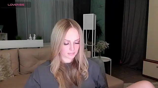 Libby Nora online show from February 2025 03:53:02 PM