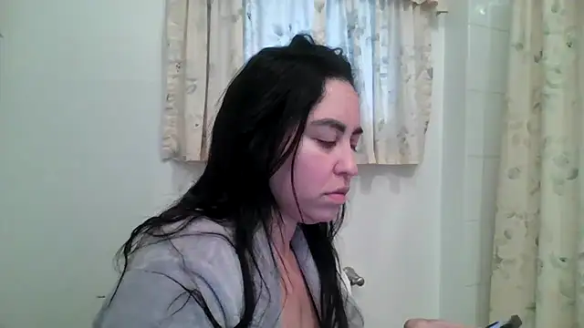 Snapshot of WetFlower69 chatting on June 2026 01:05:02 PM WetFlower69 online show from June 2026 01:05:02 PM