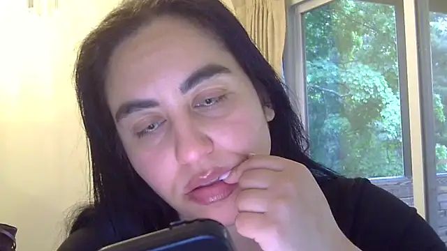 Snapshot of WetFlower69 chatting on May 2026 11:15:01 PM WetFlower69 online show from May 2026 11:15:01 PM
