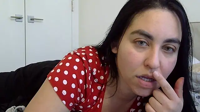 Snapshot of WetFlower69 chatting on January 2025 06:04:02 PM WetFlower69 online show from January 2025 06:04:02 PM