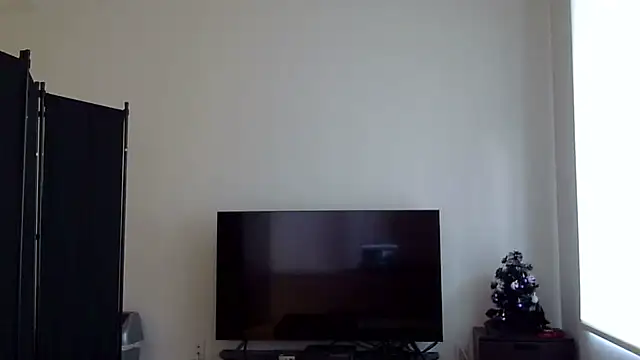 Snapshot of WetFlower69 chatting on January 2025 01:31:01 PM WetFlower69 online show from January 2025 01:31:01 PM