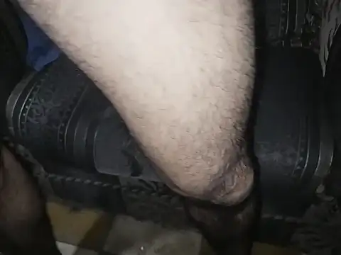 robertocastillo-2017 online show from November 2025 04:16:01 AM