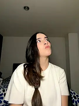 swrennn19 online show from November 2025 06:51:01 PM