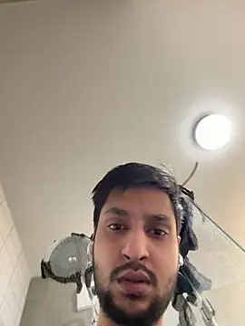 dhruv9413 online show from February 2026 05:44:01 PM