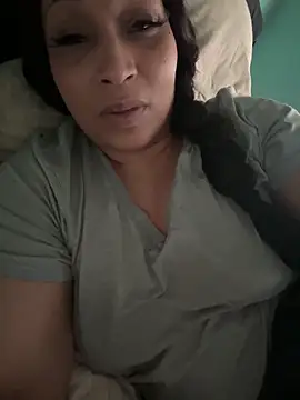 Snapshot of msbaddiebabe101 chatting on February 2025 02:15:02 PM msbaddiebabe101 online show from February 2025 02:15:02 PM